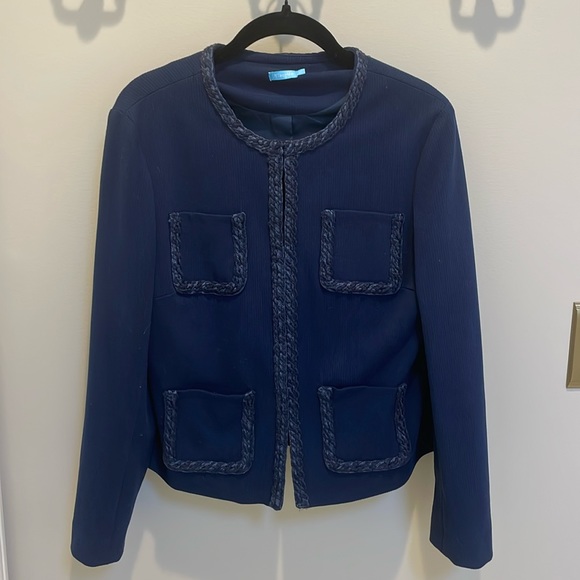 J. McLaughlin Jackets & Blazers - Classic J. McLaughlin blue lined lady blazer